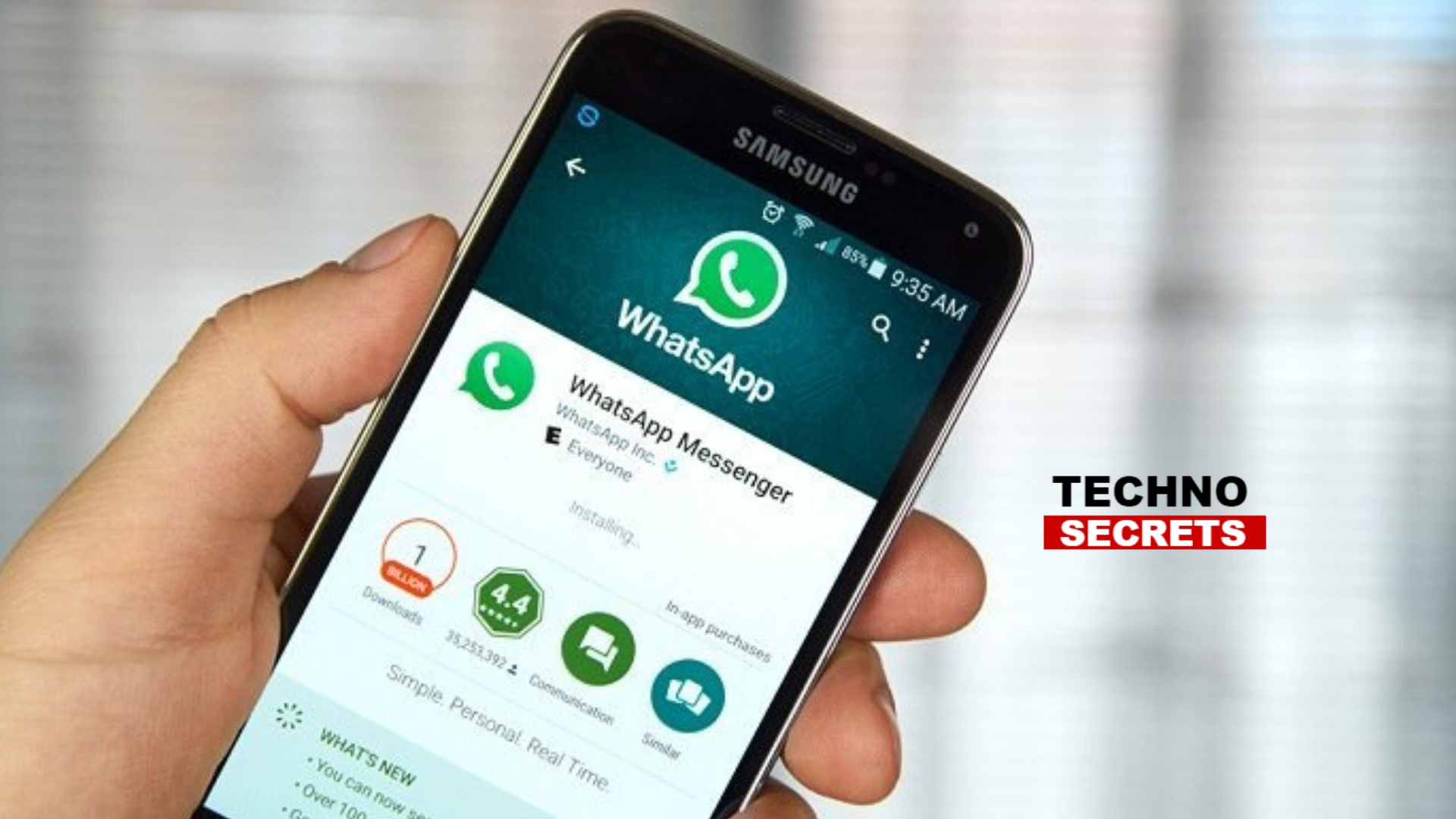 Whatsapp Will Launch feature Like Dark Theme, Voice Message And Much More In New Year