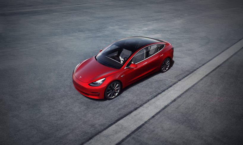 Tesla to Launch Cars That will Talk to Pedestrians