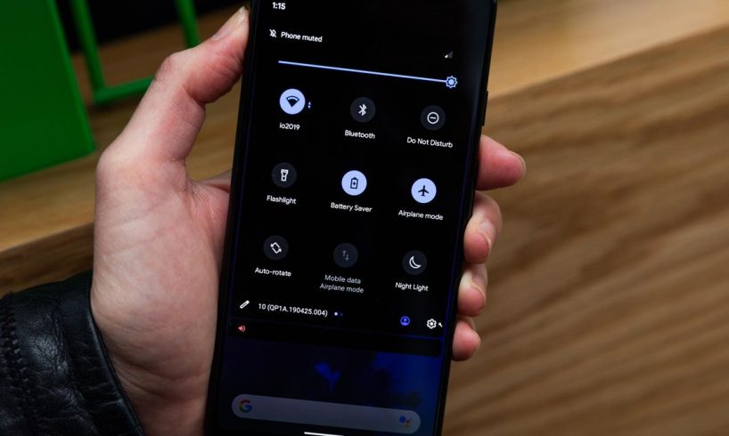 smartphone in dark mode